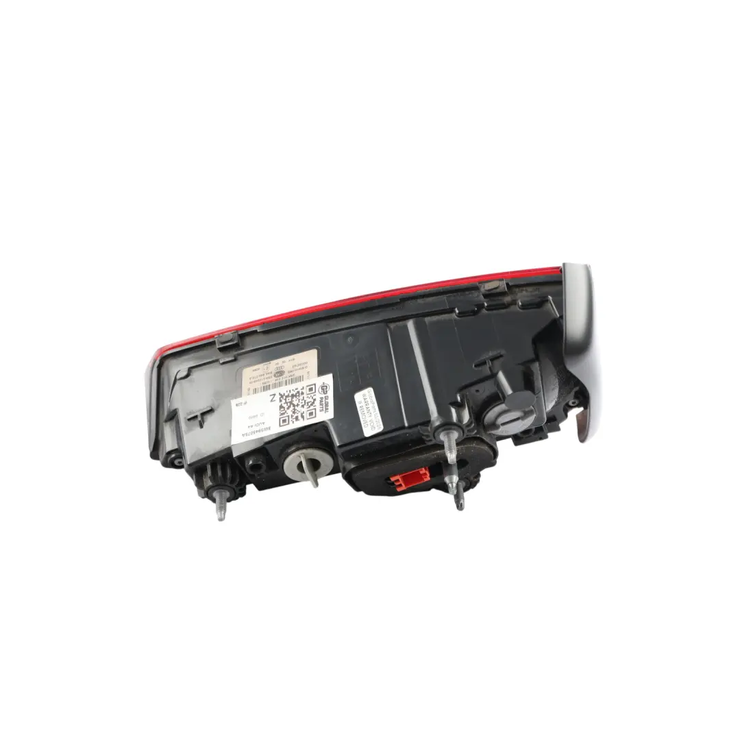 Heckleuchte Innen Heckklappe Links für Audi A4 B9 Limousine mit Teilenummer 8W5945075A Audi A4 B9 Limousine Heckleuchte Innen Heckklappe Links - SKU 8W5945075A - Teilenummer 8W5945075A