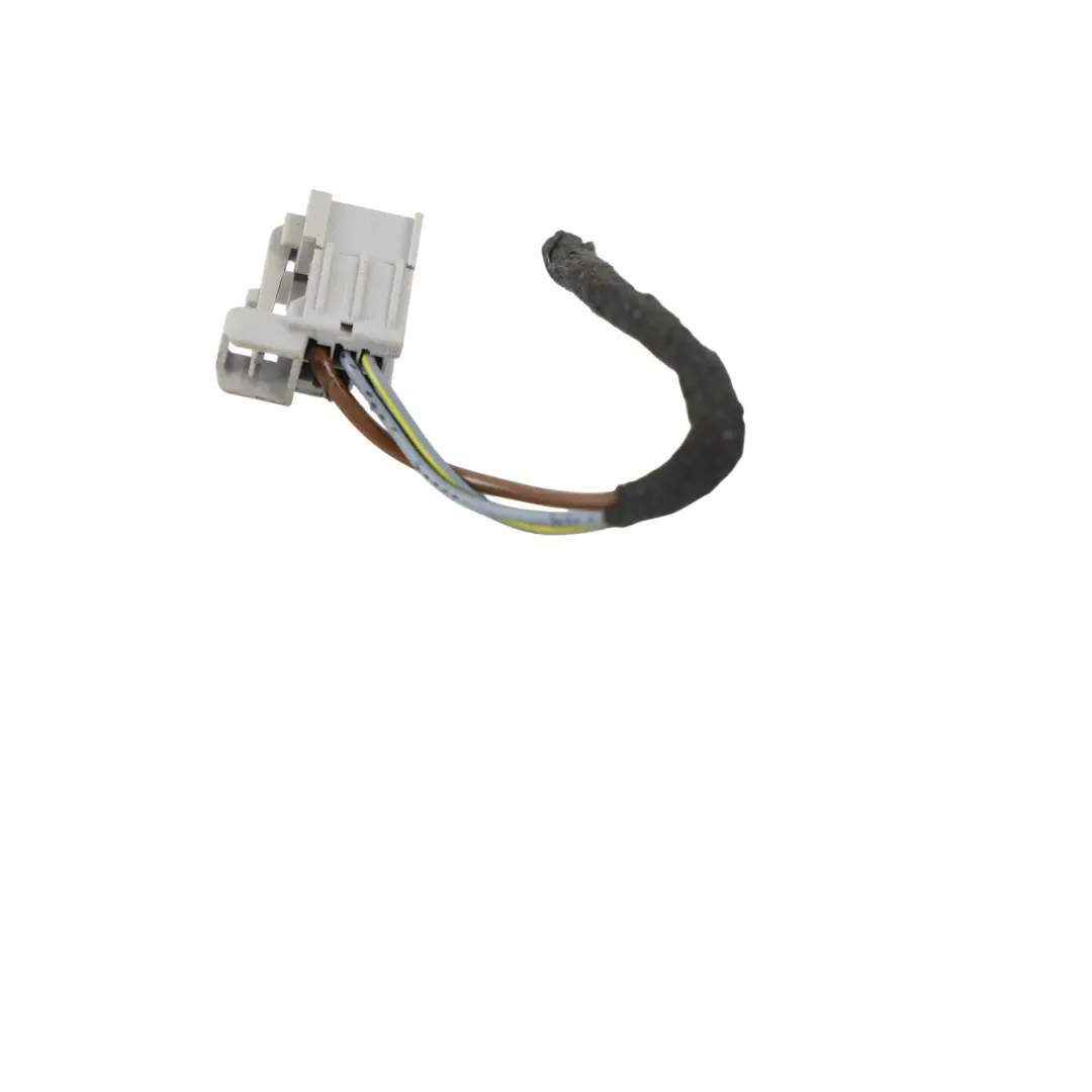 Heckleuchte Stecker Kabel Außen Rechts für Audi A4 B9 mit Teilenummer 8W5945076A Audi A4 B9 Heckleuchte Stecker Kabel Außen Rechts - SKU 8W5945076A-1 - Teilenummer 8W5945076A