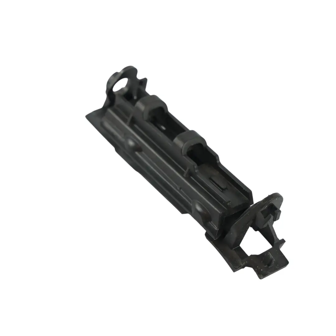 Audi A5 F5 Support Fixation Pare-Chocs Arrière Gauche - SKU 8W6807889 - Numéro de pièce 8W6807889