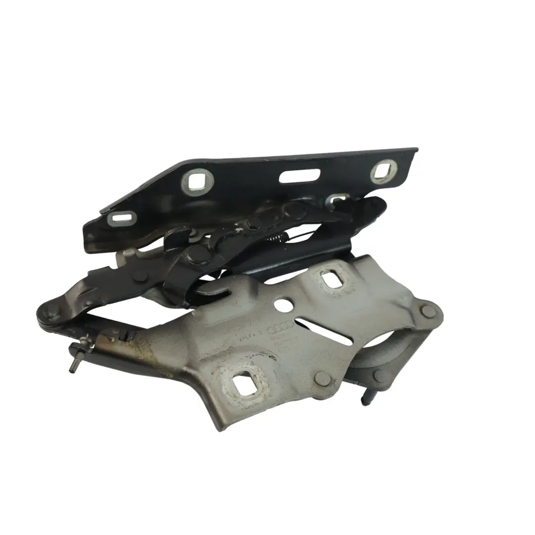 Audi A5 F5 Motorhaube Scharnier Links Mythisch Schwarz Metallic Y9T - SKU 8W6823301E-MYB - Teilenummer 8W6823301E