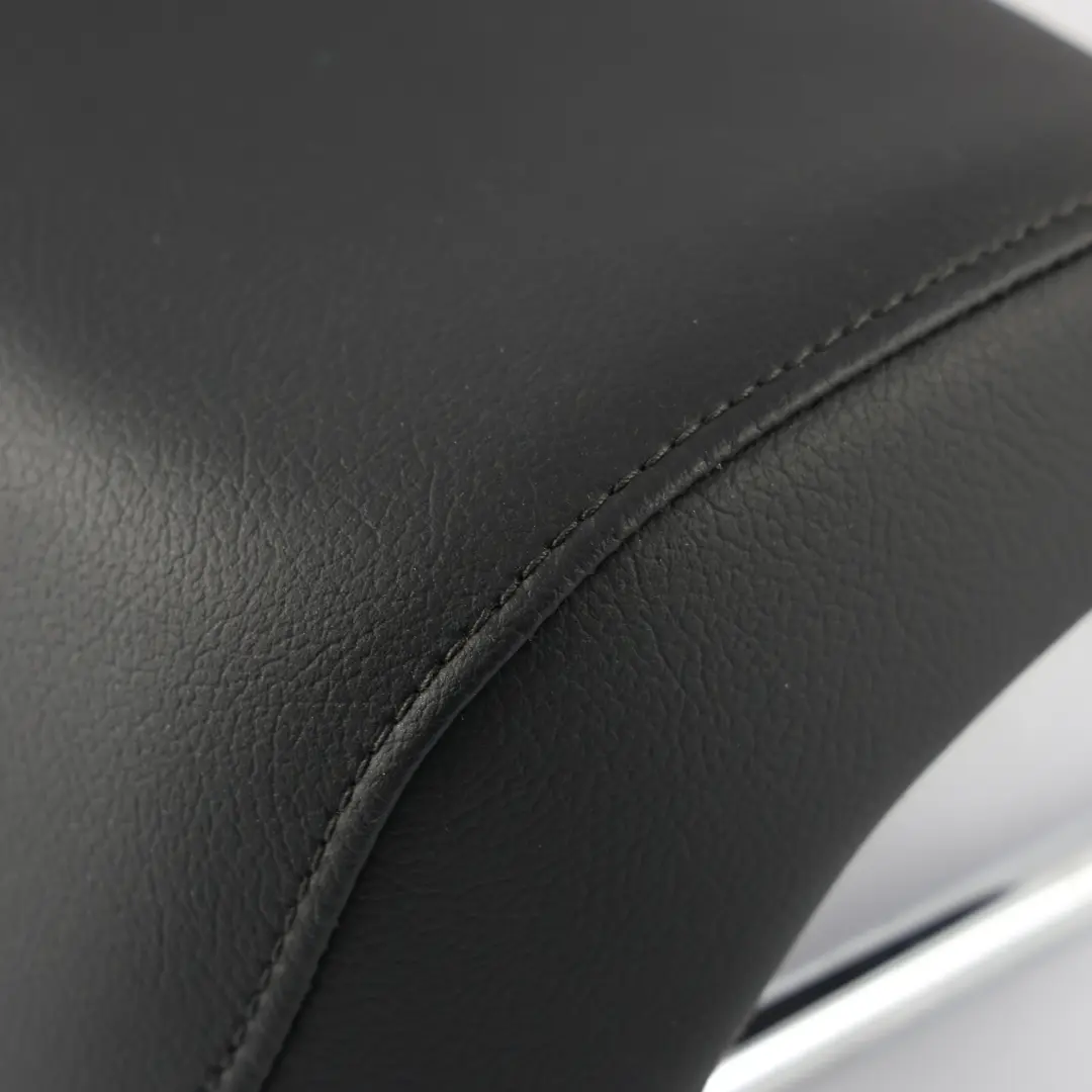 Reposacabezas Asiento Trasero Cuero Negro Izquierdo Derecho para Audi A4 B9 A5 F5 con número de pieza 8W6885973K Audi A4 B9 A5 F5 Reposacabezas Asiento Trasero Cuero Negro Izquierdo Derecho - SKU 8W6885973K - Número de pieza 8W6885973K