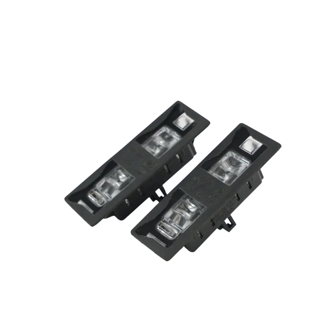 Tylne Lampki Tablicy Rejestracyjnej Komplet do Audi A5 F5 o numerze 8W6943021A Audi A5 F5 Tylne Lampki Tablicy Rejestracyjnej Komplet - SKU 8W6943021A-1 - Numer Części 8W6943021A