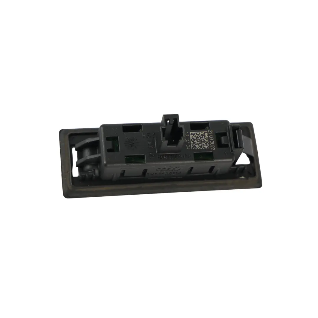 Luce Targa Posteriore SET per Audi A5 F5 con numero di parte 8W6943021A Audi A5 F5 Luce Targa Posteriore SET - SKU 8W6943021A-1 - Numero di parte 8W6943021A