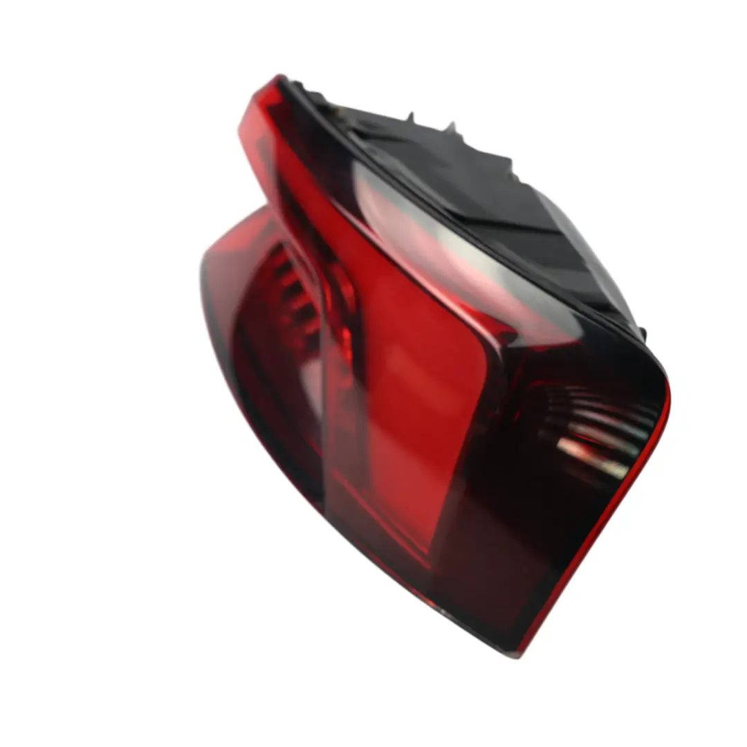 Lampa Tylna Zewnętrzna LED Prawa do Audi A5 F5 o numerze 8W6945092N Audi A5 F5 Lampa Tylna Zewnętrzna LED Prawa - SKU 8W6945092N - Numer Części 8W6945092N