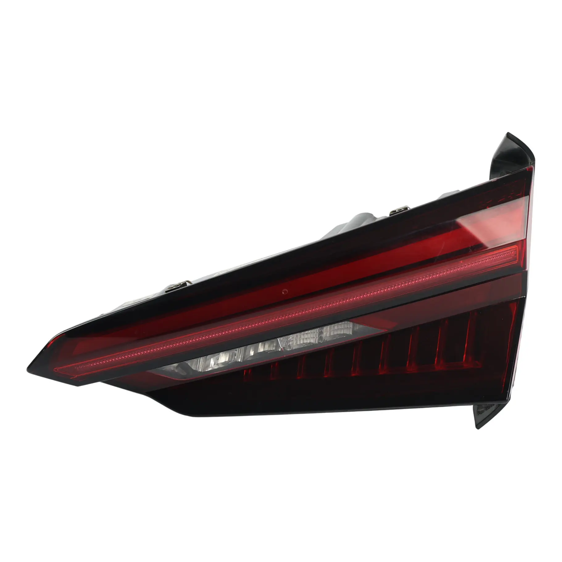 Audi A5 S5 F5 Lampa Tylna LED Wewnętrzna W Klapie Prawa 8W6945094H