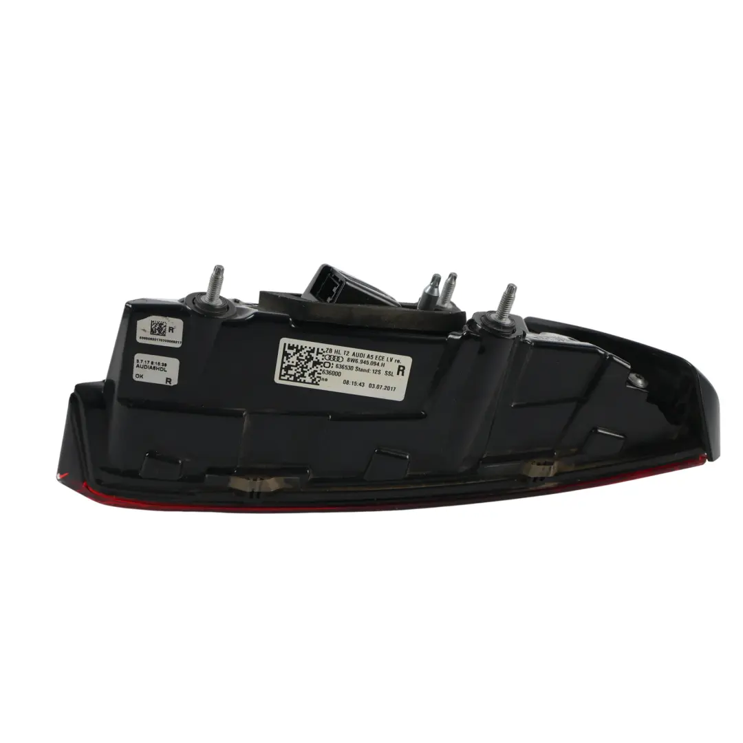 Lampa Tylna LED Wewnętrzna W Klapie Prawa do Audi A5 S5 F5 o numerze 8W6945094H Audi A5 S5 F5 Lampa Tylna LED Wewnętrzna W Klapie Prawa - SKU 8W6945094H - Numer Części 8W6945094H