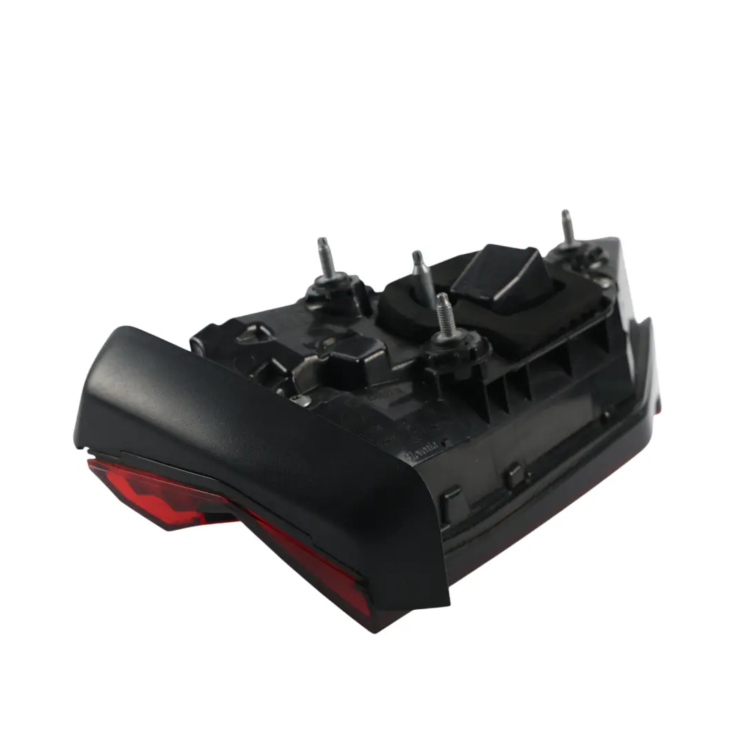 Lampa Tylna LED Wewnętrzna W Klapie Prawa do Audi A5 S5 F5 o numerze 8W6945094H Audi A5 S5 F5 Lampa Tylna LED Wewnętrzna W Klapie Prawa - SKU 8W6945094H - Numer Części 8W6945094H