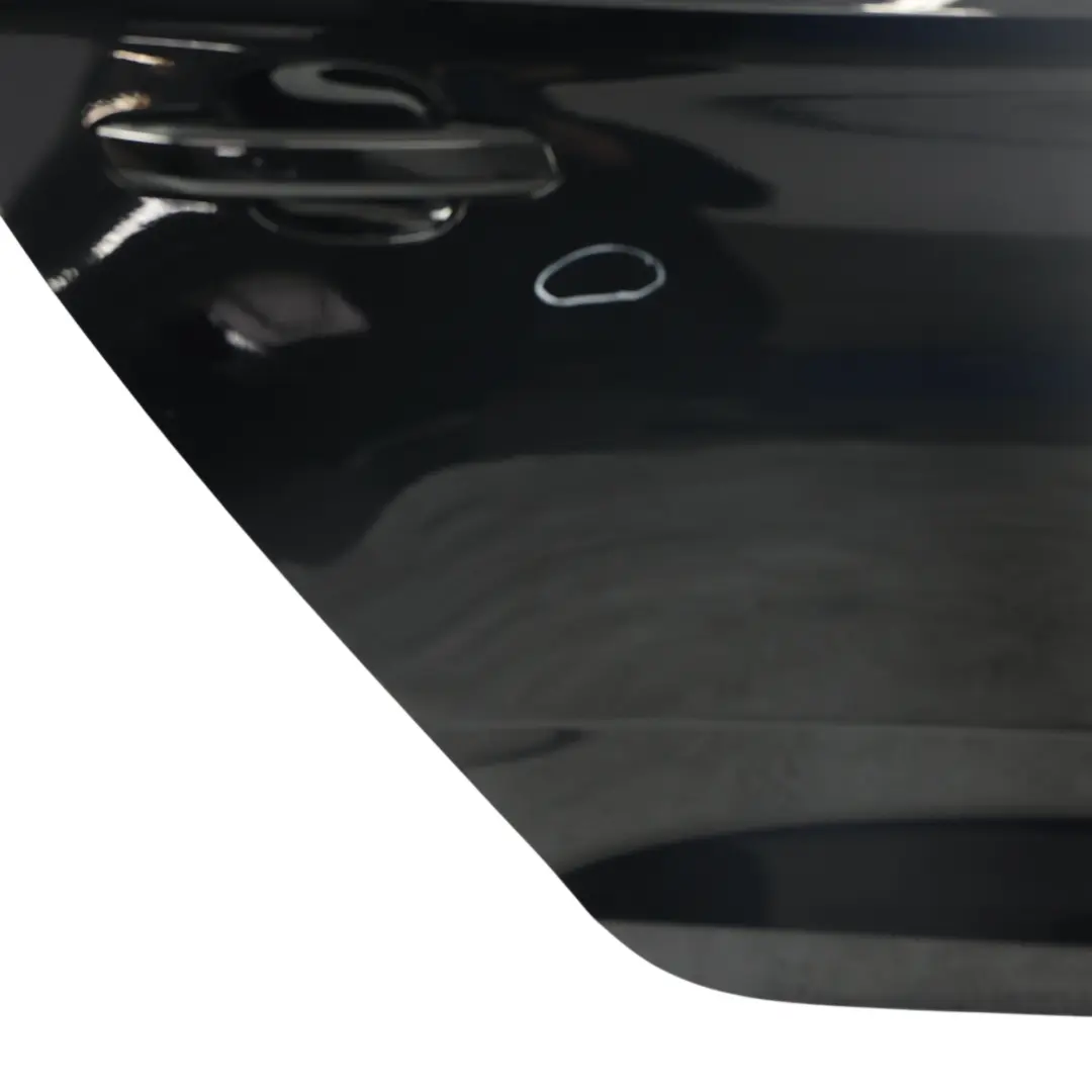 Panneau Couvrant Porte Arrière Droite Noir Mythique Métallisé Y9T pour Audi A5 F5 à propos du numéro de pièce 8W8833052J Audi A5 F5 Panneau Couvrant Porte Arrière Droite Noir Mythique Métallisé Y9T - SKU 8W8833052J-MYB - Numéro de pièce 8W8833052J