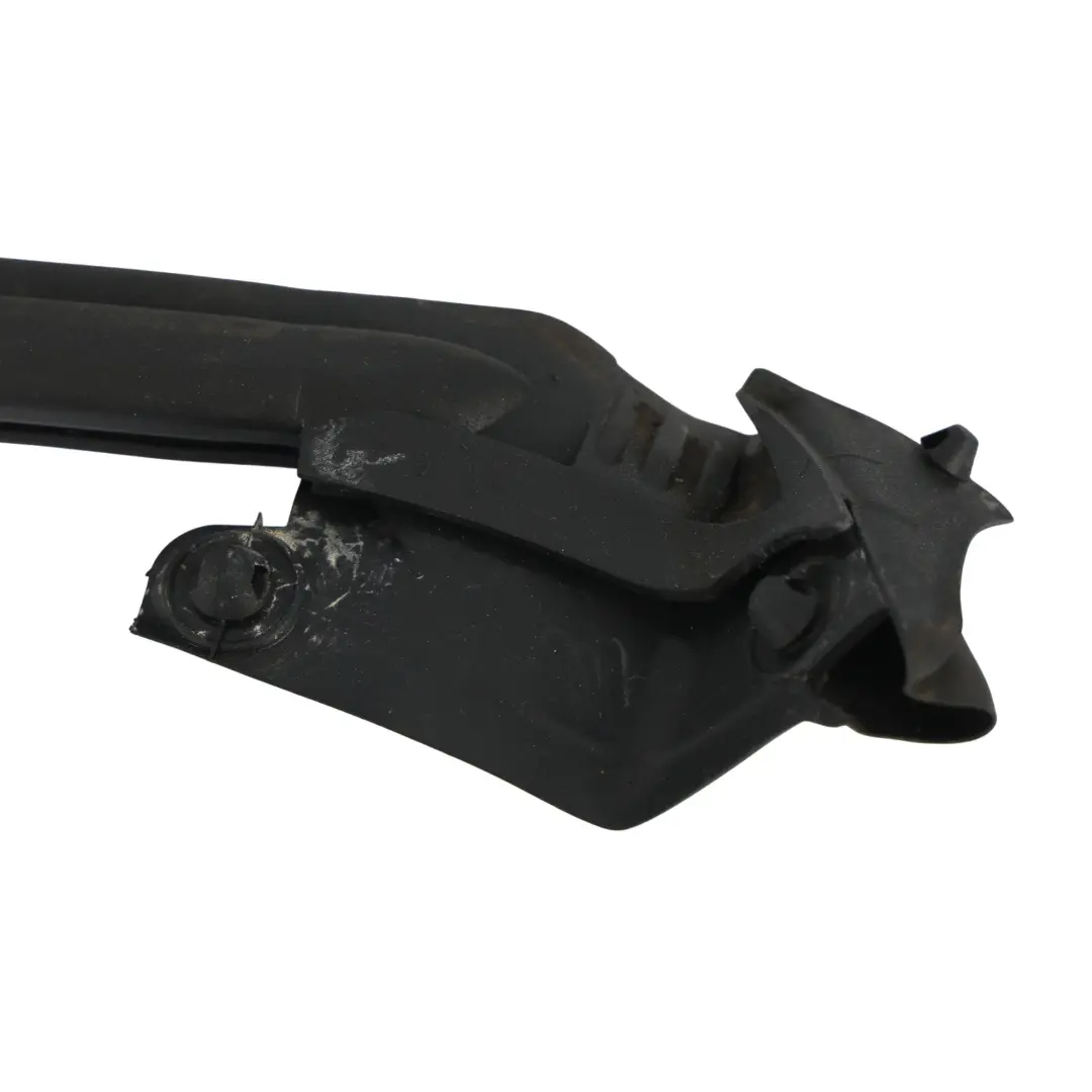 Tür Fenster Dichtung Vorne Innen Links für Audi A5 S5 RS5 F5 mit Teilenummer 8W8837479 Audi A5 S5 RS5 F5 Tür Fenster Dichtung Vorne Innen Links - SKU 8W8837479 - Teilenummer 8W8837479