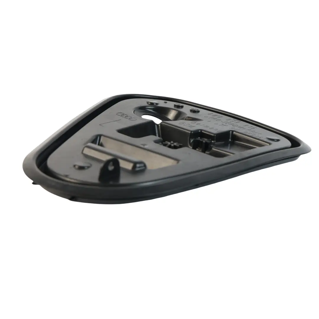 Panneau Accès Intérieur Porte Arrière Gauche pour Audi A5 F5 à propos du numéro de pièce 8W8839915 Audi A5 F5 Panneau Accès Intérieur Porte Arrière Gauche - SKU 8W8839915 - Numéro de pièce 8W8839915