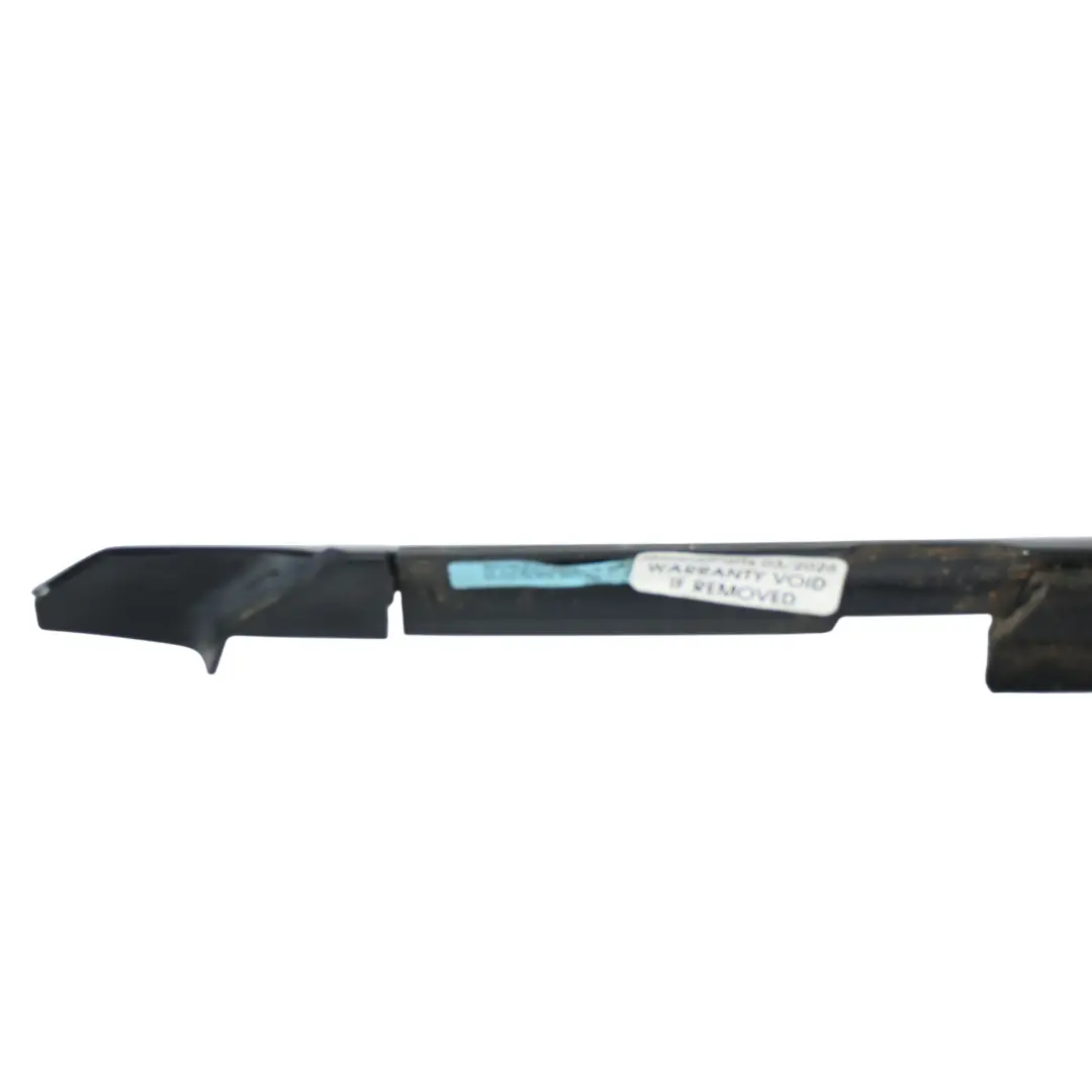 Guarnizione Montante B Finestrino Anteriore Destro per Audi A4 B9 con numero di parte 8W8853284C Audi A4 B9 Guarnizione Montante B Finestrino Anteriore Destro - SKU 8W8853284C - Numero di parte 8W8853284C