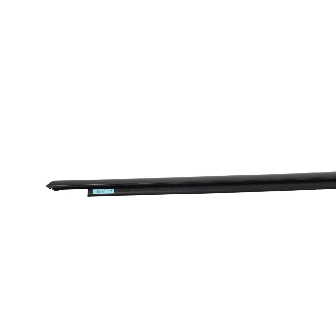 Junta Ventana Puerta Trasera Derecha Negro 8W8853764C para Audi A5 F5 con número de pieza 8W8853764-1 Audi A5 F5 Junta Ventana Puerta Trasera Derecha Negro 8W8853764C - SKU 8W885376C - Número de pieza 8W8853764-1