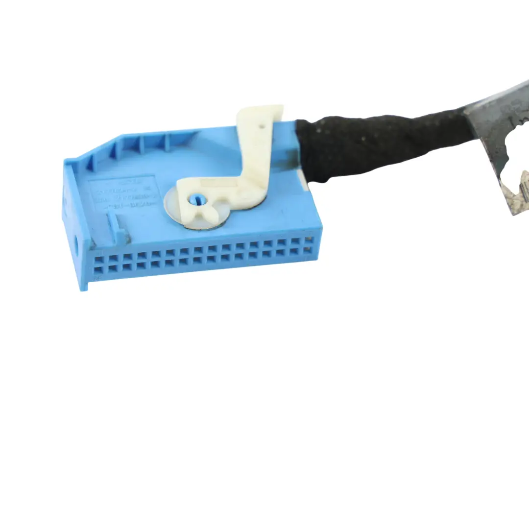 Faisceau Câblage Porte Avant Conducteur pour Audi A5 S5 F5 à propos du numéro de pièce 8W8971035AD Audi A5 S5 F5 Faisceau Câblage Porte Avant Conducteur - SKU 8W8971035AD - Numéro de pièce 8W8971035AD