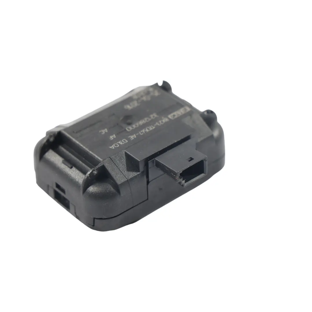 Windscreen Rain Sensor Unit Module to Land Rover Discovery 4 L319 with Part number 8X23-17D547-AE Land Rover Discovery 4 L319 Windscreen Rain Sensor Unit Module - SKU 8X23-17D547-AE - Part number 8X23-17D547-AE