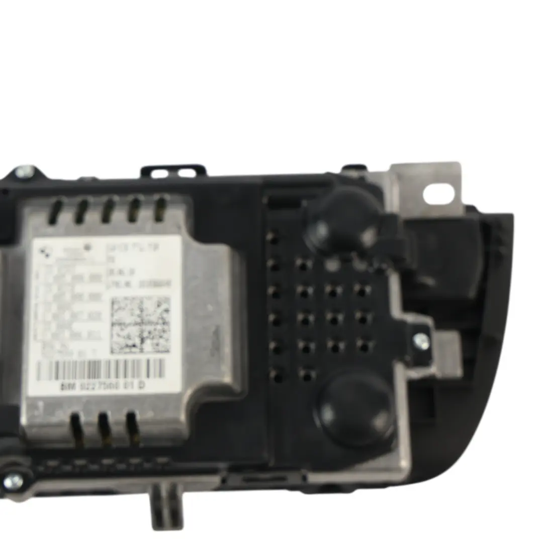 Ekran Wyświetlacz Deski Rozdzielczej 7" do BMW F10 F11 LCI o numerze 9266384 BMW F10 F11 LCI Ekran Wyświetlacz Deski Rozdzielczej 7" - SKU 9227560 - Numer Części 9266384