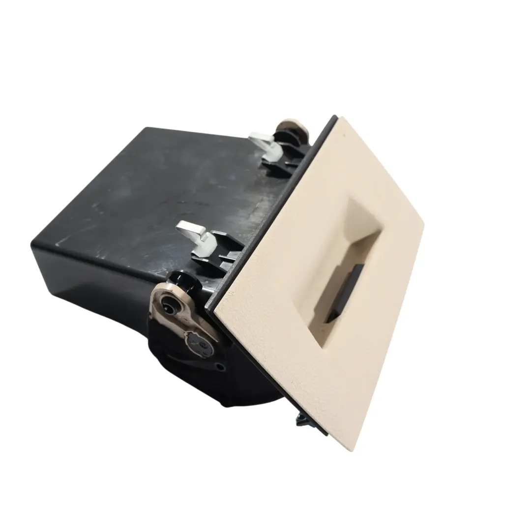 Staufach Klappbox Fahrerseite Austern 9211310 für BMW F20 F21 F22 F23 mit Teilenummer 9236586 BMW F20 F21 F22 F23 Staufach Klappbox Fahrerseite Austern 9211310 - SKU 9236586 - Teilenummer 9236586
