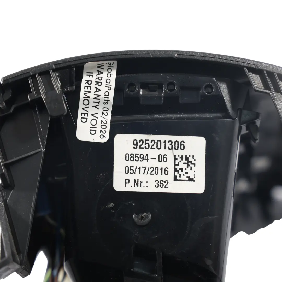 Bocchetta Aria Posteriore Nera per BMW X5 F15 F85 X6 F16 F86 con numero di parte 9252013 BMW X5 F15 F85 X6 F16 F86 Bocchetta Aria Posteriore Nera - SKU 9252013 - Numero di parte 9252013