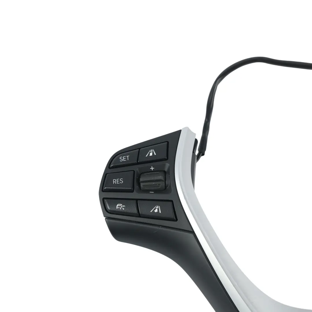 Garniture Commutateur Multifonction Volant Sport pour BMW F22 F30 F31 à propos du numéro de pièce 9261862 BMW F22 F30 F31 Garniture Commutateur Multifonction Volant Sport - SKU 9261862 - Numéro de pièce 9261862