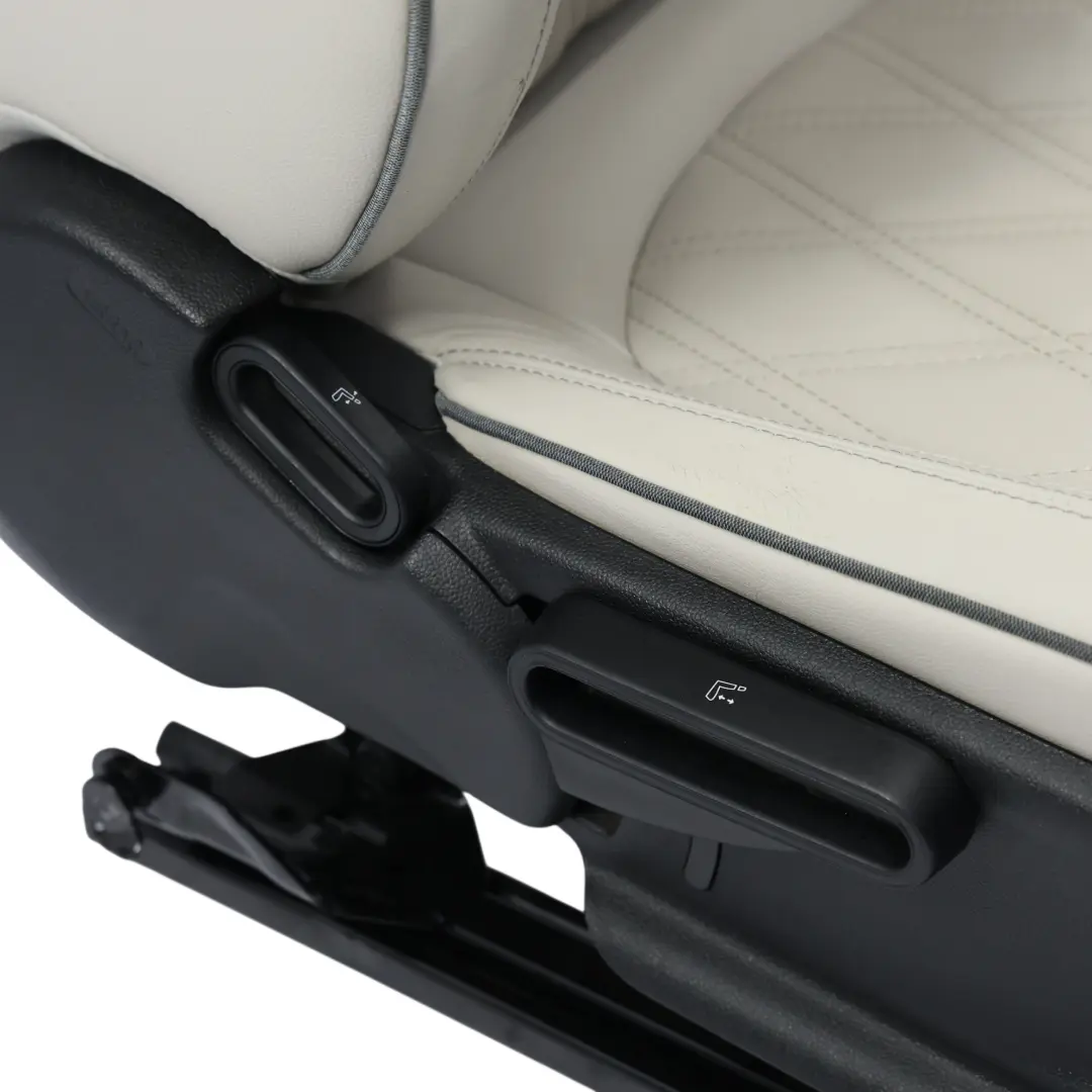 Sedile Sportivo Anteriore Destro Riscaldato Pelle Grigio per Mini Countryman F60 con numero di parte 9471424 Mini Countryman F60 Sedile Sportivo Anteriore Destro Riscaldato Pelle Grigio - SKU 9471424-1 - Numero di parte 9471424