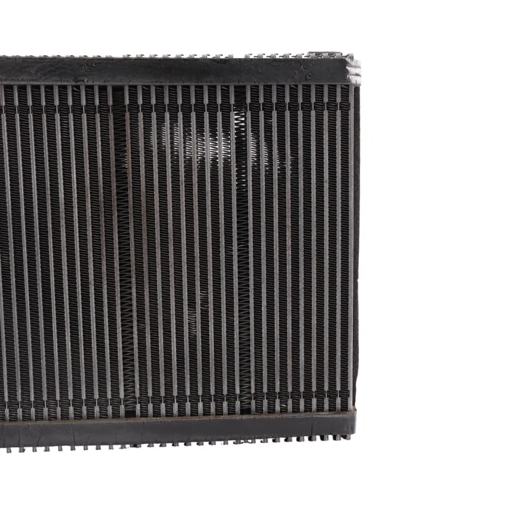 Radiador Evaporador Aire Acondicionado 7P0820101A para Volkswagen Porsche Cayenne 92A con número de pieza 95857231800 Volkswagen Porsche Cayenne 92A Radiador Evaporador Aire Acondicionado 7P0820101A - SKU 95857231800 - Número de pieza 95857231800