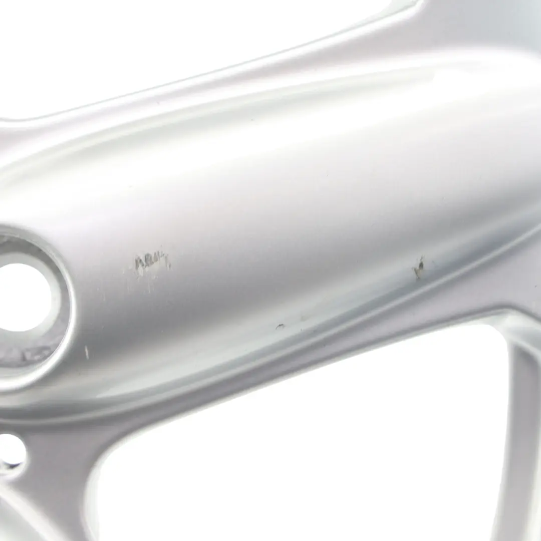 Cerchio Lega 16" 6,5J Argento 5-Star A Razze Singole 124 per Mini Cooper One R60 R61 con numero di parte 9803720 Mini Cooper One R60 R61 Cerchio Lega 16" 6,5J Argento 5-Star A Razze Singole 124 - SKU 9803720-3 - Numero di parte 9803720