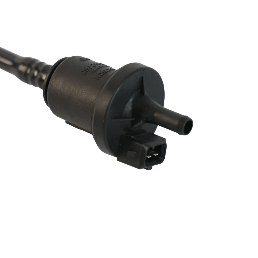 Solenoide Línea Respiradero Limpiador Vapor para Porsche 911 996 con número de pieza 99611012953 Porsche 911 996 Solenoide Línea Respiradero Limpiador Vapor - SKU 99611012953 - Número de pieza 99611012953