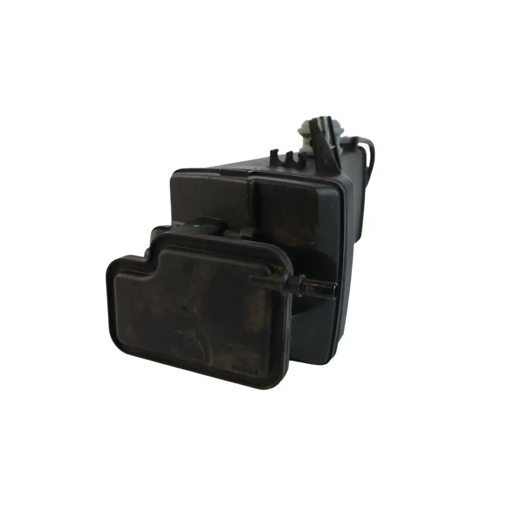 Filtro Carbone Vapori Carburante 3.6L per Porsche Carrera 996 con numero di parte 99620122109 Porsche Carrera 996 Filtro Carbone Vapori Carburante 3.6L - SKU 99620122109 - Numero di parte 99620122109