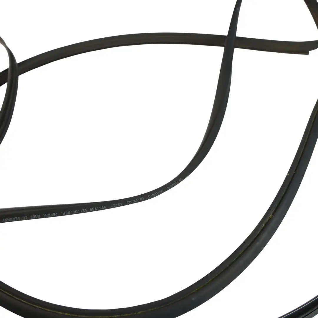 Porsche Carrera 996 Coupe Schiebedach Fenster Dichtrahmen Vorne - SKU 99654552103 - Teilenummer 99654552103