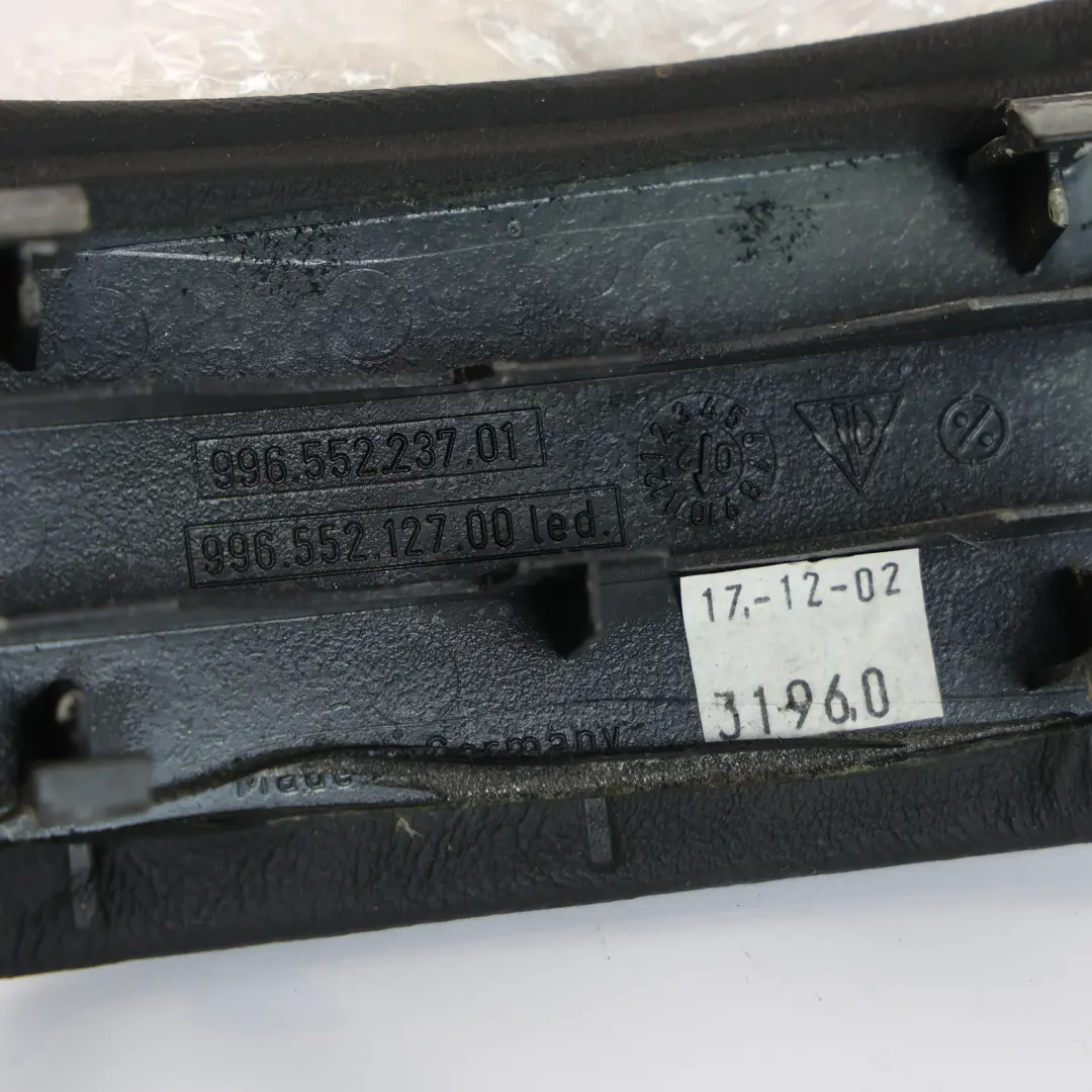 Porsche Carrera 996 Cache Console Centrale Cuir Arrière - SKU 99655212700 - Numéro de pièce 99655212700