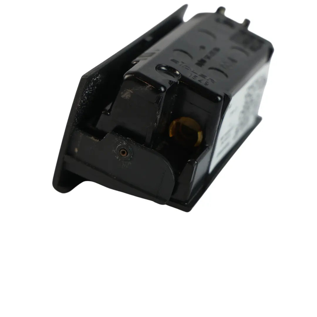 Osłona Popielniczka Tunelu Środkowego do Porsche Boxster 986 o numerze 99655259501 Porsche Boxster 986 Osłona Popielniczka Tunelu Środkowego - SKU 99655259501 - Numer Części 99655259501