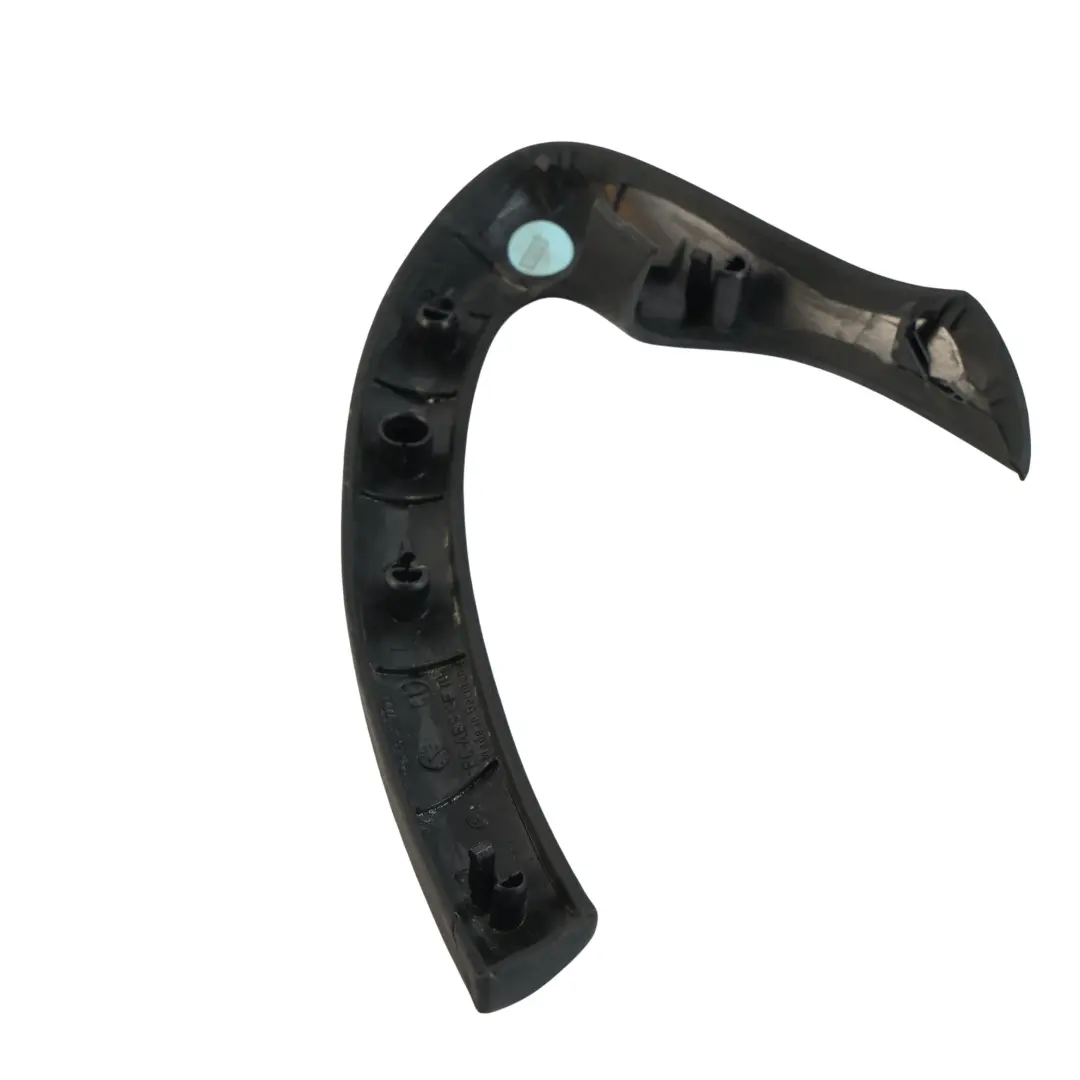 Tirador Panel Puerta Cuero Izquierdo para Porsche Carrera 996 con número de pieza 99655559100 Porsche Carrera 996 Tirador Panel Puerta Cuero Izquierdo - SKU 99655559100 - Número de pieza 99655559100