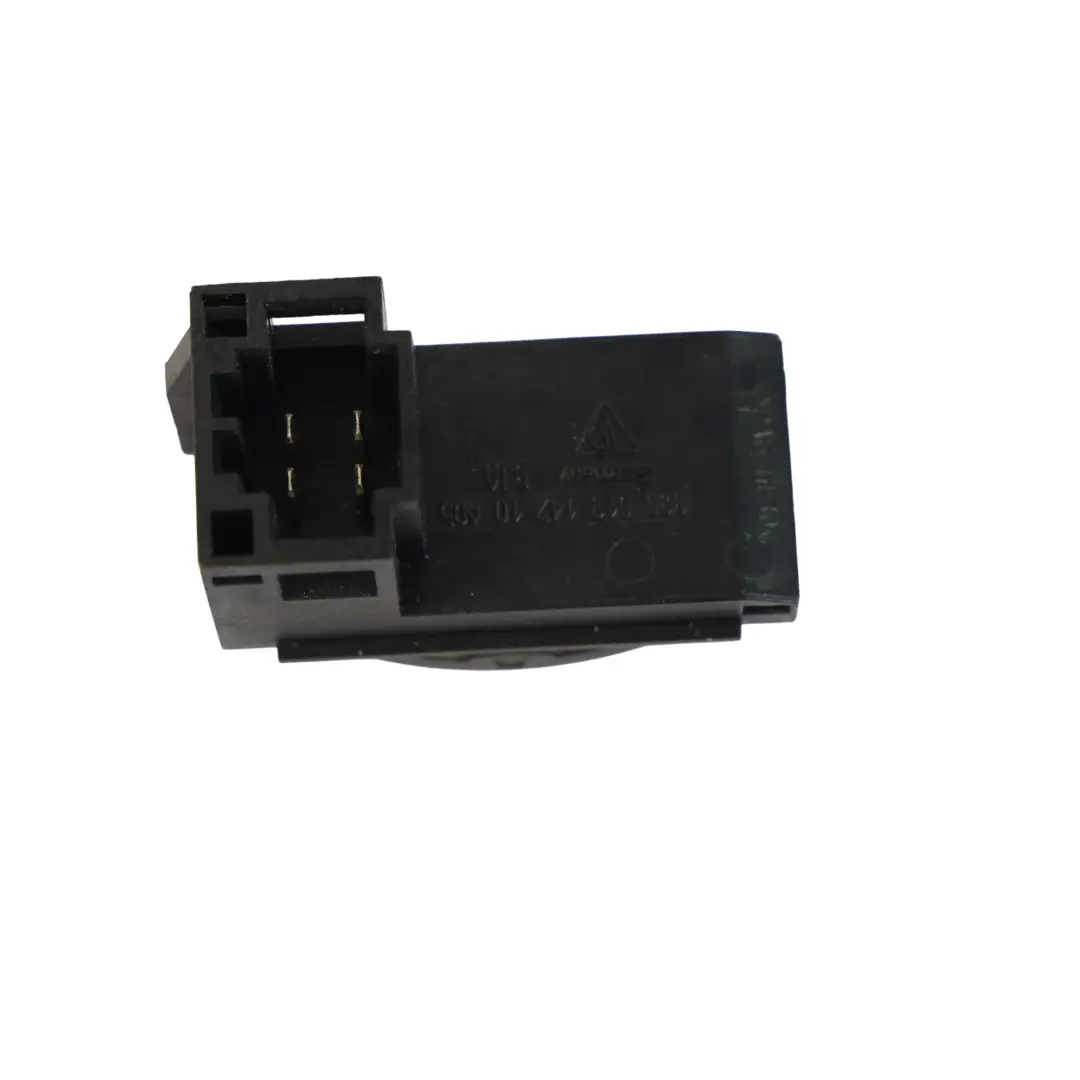 Interruttore Pulsante Tetto Apribile Interno per Porsche Carrera 996 con numero di parte 99661314710 Porsche Carrera 996 Interruttore Pulsante Tetto Apribile Interno - SKU 99661314710 - Numero di parte 99661314710