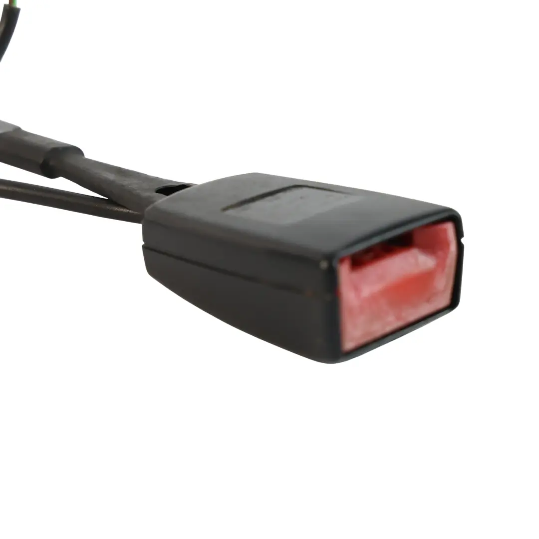 Gurtschloss Vorne Fahrerseite für Porsche 911 996 Boxster mit Teilenummer 99680318307 Porsche 911 996 Boxster Gurtschloss Vorne Fahrerseite - SKU 99680318307 - Teilenummer 99680318307