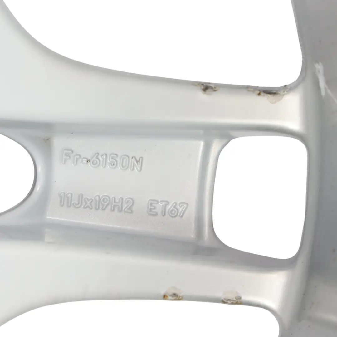 Felga Aluminiowa Srebrna 19" 11J ET:67 do Porsche Carrera 997 o numerze 99736216201 Porsche Carrera 997 Felga Aluminiowa Srebrna 19" 11J ET:67 - SKU 99736216201-1 - Numer Części 99736216201