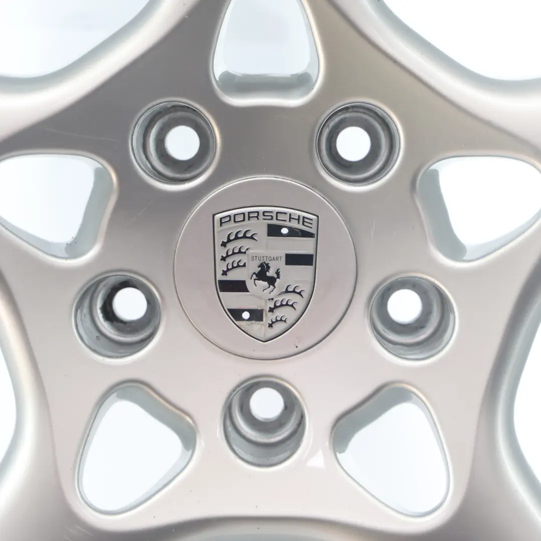Jante Alliage Argent 19" 11J ET:67 Star Spoke pour Porsche Carrera 997 à propos du numéro de pièce 99736216201 Porsche Carrera 997 Jante Alliage Argent 19" 11J ET:67 Star Spoke - SKU 99736216201-1 - Numéro de pièce 99736216201
