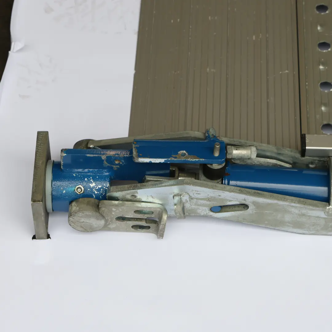 Loading Ramp Rail Plate Anti Slip 120cmx320cm to with Part number 9ALPC279F600 Loading Ramp Rail Plate Anti Slip 120cmx320cm - SKU 9ALPC279F600 - Part number 9ALPC279F600