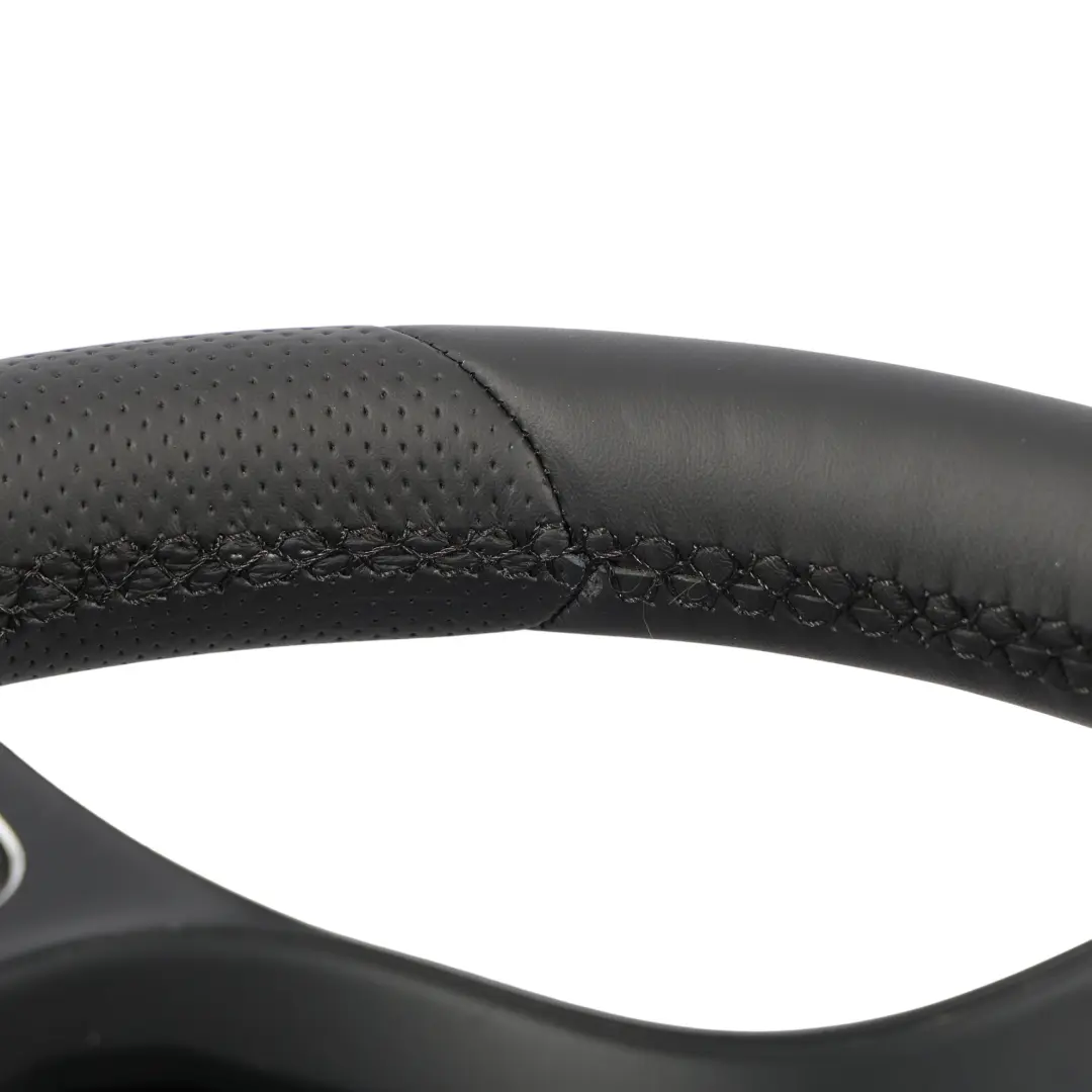 NUOVO In Pelle Nera Multifunzione per Mercedes W205 Volante con numero di parte A0004604903 Mercedes W205 Volante NUOVO In Pelle Nera Multifunzione - SKU A0004604903-2 - Numero di parte A0004604903