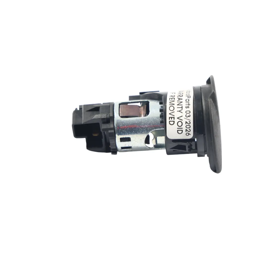 Mercedes W176 W205 W213 W222 Presa Accendisigari Console Centrale - SKU A0008204805-1 - Numero di parte A0008204805