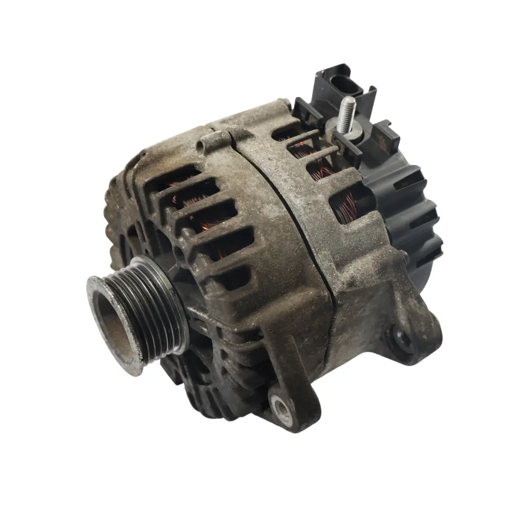 Mercedes W212 Alternador 220A 14V M651 Híbrido Diésel - SKU A0009062922 - Número de pieza A0009062922