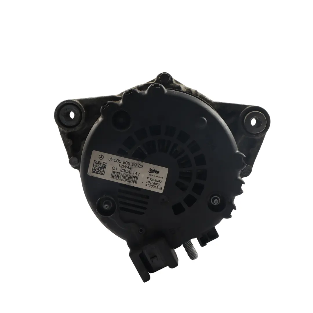 Alternatore 220A 14V M651 Hybrid Diesel per Mercedes W212 con numero di parte A0009062922 Mercedes W212 Alternatore 220A 14V M651 Hybrid Diesel - SKU A0009062922 - Numero di parte A0009062922