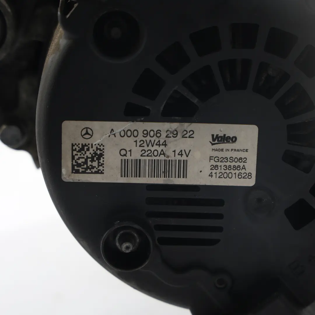 Alternator 220A 14V M651 Hybrid Diesel to Mercedes W212 with Part number A0009062922 Mercedes W212 Alternator 220A 14V M651 Hybrid Diesel - SKU A0009062922 - Part number A0009062922