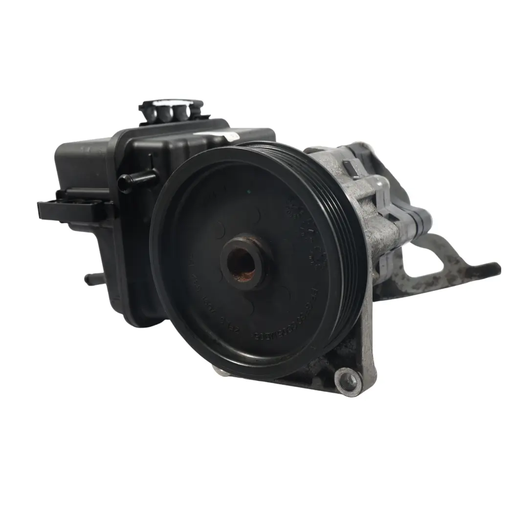 Steering Pump Mercedes W639 W906 OM651 Mechanical Oil Unit to Power with Part number A0064666601 Power Steering Pump Mercedes W639 W906 OM651 Mechanical Oil Unit - SKU A0064666601-2 - Part number A0064666601