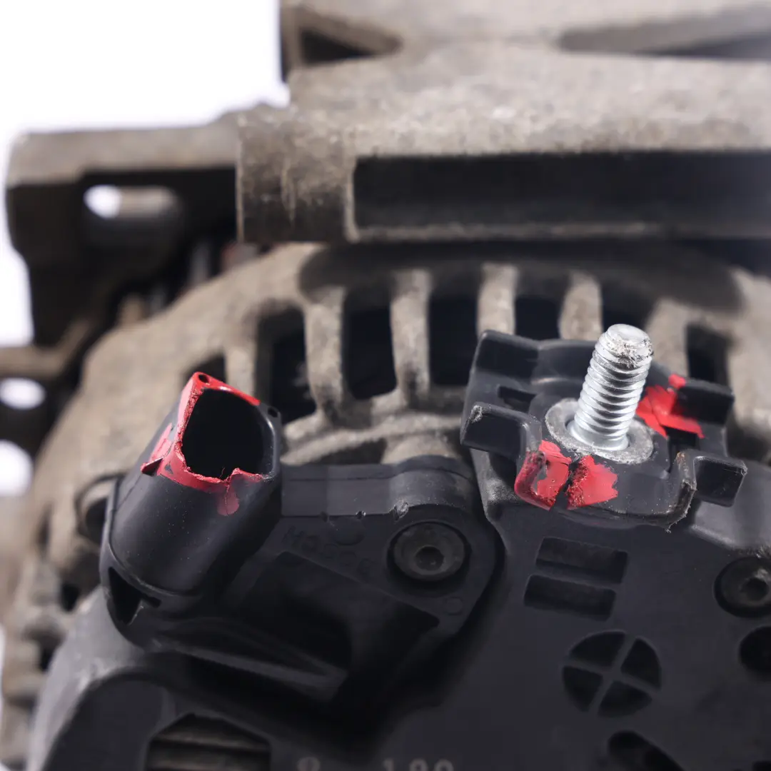 Alternatore Generatore OM646 Diesel Bosch 180A per Mercedes W204 W211 con numero di parte A0131549002 Mercedes W204 W211 Alternatore Generatore OM646 Diesel Bosch 180A - SKU A0131549002-1 - Numero di parte A0131549002