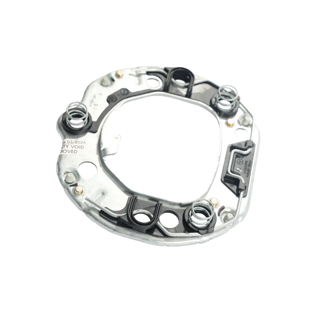 Support Fixation Plaque Volant pour Mercedes W177 W205 W213 à propos du numéro de pièce A0994630100 Mercedes W177 W205 W213 Support Fixation Plaque Volant - SKU A0994630100-1 - Numéro de pièce A0994630100