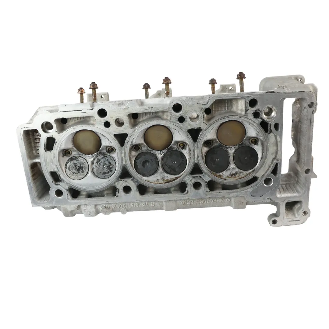 Culasse Côté Droit M112 3.2 Essence pour Mercedes W203 C208 C209 à propos du numéro de pièce A1120101520 Mercedes W203 C208 C209 Culasse Côté Droit M112 3.2 Essence - SKU A1120101520-1 - Numéro de pièce A1120101520