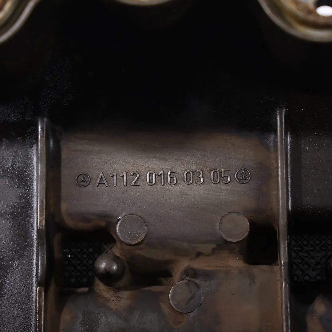W208 CLK 320 Engine Rocker Cover M112 Petrol to Mercedes CL203 C208 with Part number A1120160305 Mercedes CL203 C208 W208 CLK 320 Engine Rocker Cover M112 Petrol - SKU A1120160305 - Part number A1120160305