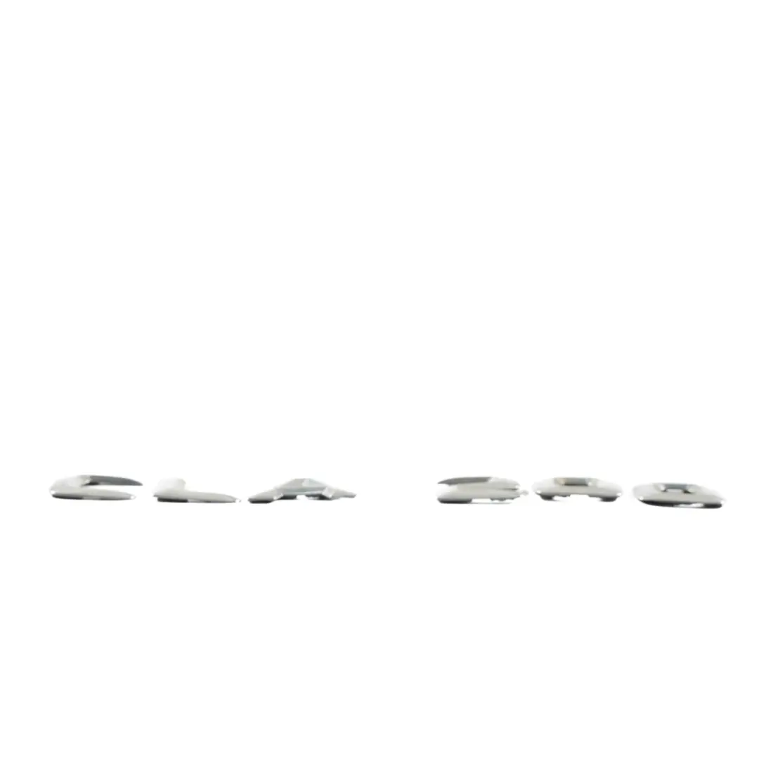 Emblème Arrière Coffre Badge Logo CLA 200 pour Mercedes C117 à propos du numéro de pièce A1178171015 Mercedes C117 Emblème Arrière Coffre Badge Logo CLA 200 - SKU A1178171015 - Numéro de pièce A1178171015