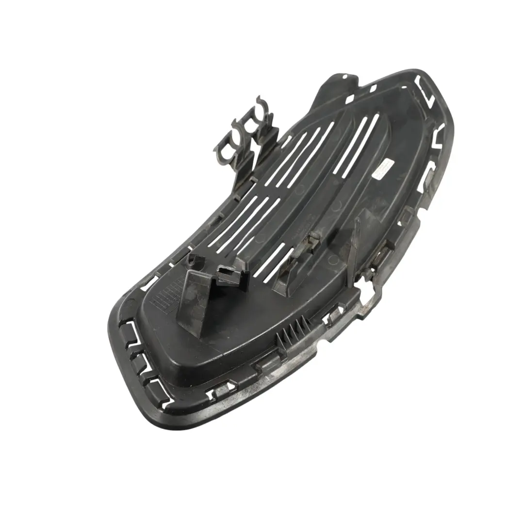 Kratka Atrapy Zderzaka Przód Lewa do Mercedes CLA C117 o numerze A1178852222 Mercedes CLA C117 Kratka Atrapy Zderzaka Przód Lewa - SKU A1178852222 - Numer Części A1178852222