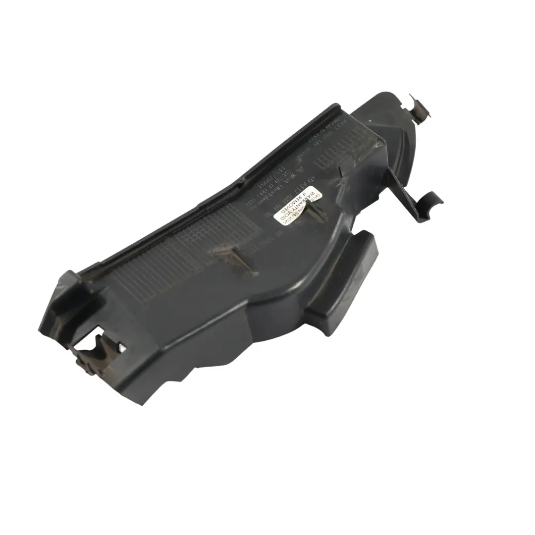 Uchwyt Osłony Chłodnicy Przedni Lewy do Mercedes C117 o numerze A1178880138 Mercedes C117 Uchwyt Osłony Chłodnicy Przedni Lewy - SKU A1178880138 - Numer Części A1178880138