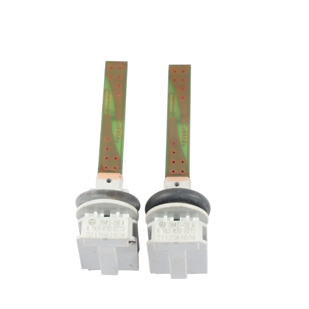 Sensore Temperatura Aria Riscaldamento per Mercedes W163 W164 W251 con numero di parte A1638300272 Mercedes W163 W164 W251 Sensore Temperatura Aria Riscaldamento - SKU A1638300272-1 - Numero di parte A1638300272